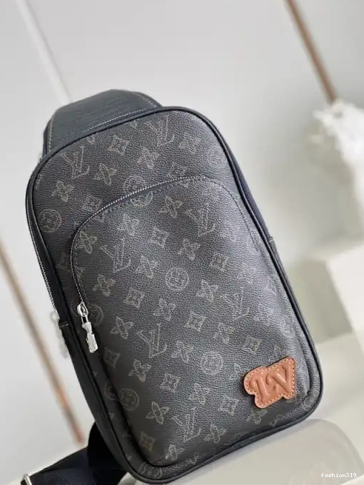 VUITTON AVENUE BAG LOUIS SLING NM 0324